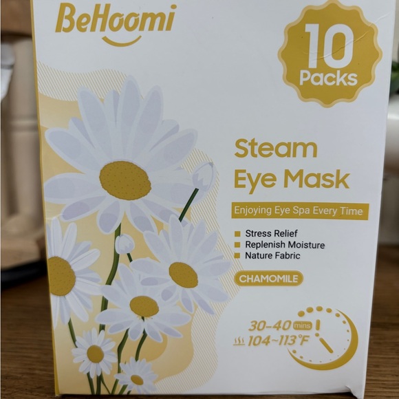 Other - Chamomile Steam Eye Mask - White and Yellow